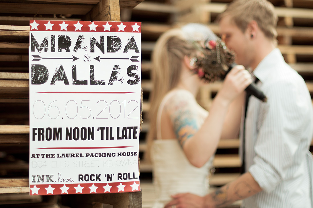 Rock and roll wedding, Kelowna, BC, kissing tattooed couple,by Kootenay Wedding Photographer Electrify Photography